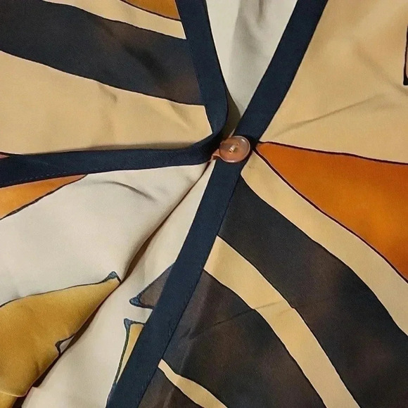 Earthtone Prints Wrap Blouse 2X - Picture 3 of 8